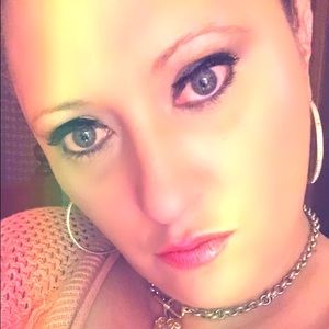 Meet your Posher, Debra